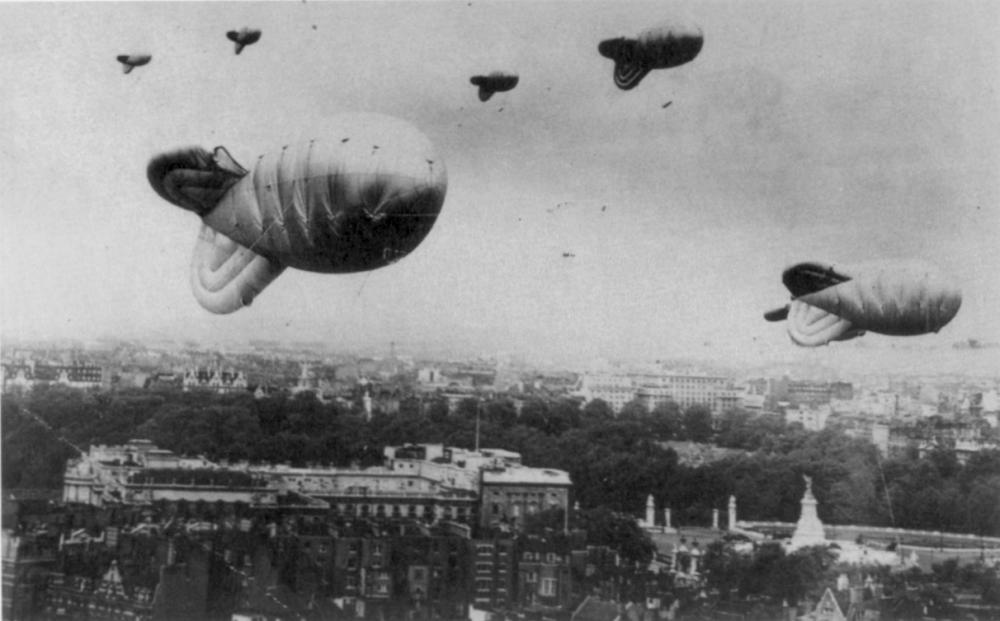 01 Barrage balloons over London during World War II