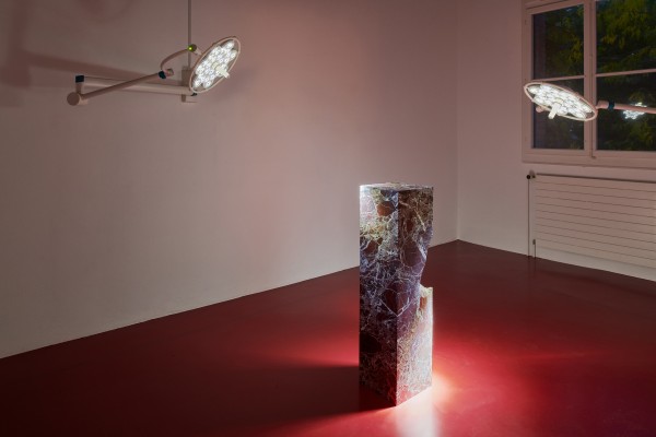 C2.1 Exhibition view Ceylan Oeztruek Matter of non Kunsthalle Friart Fribourg 2021 Courtesy of Kunsthalle Friart Fribourg